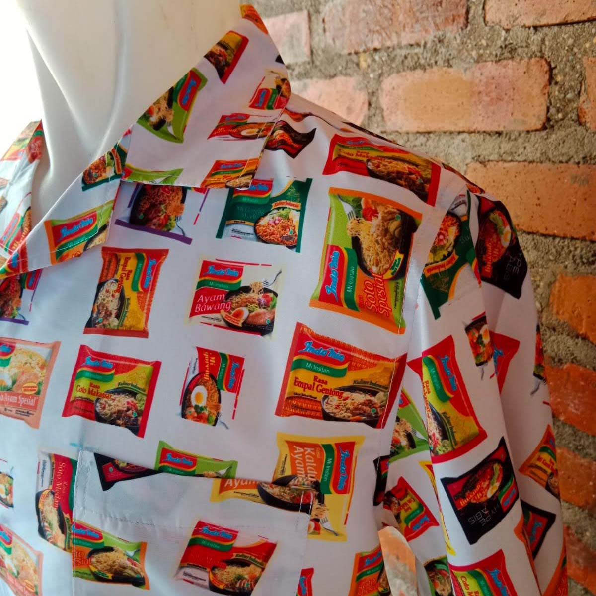 Pesan Kemeja Printing Custom Tanpa Minimum Order VRANTI